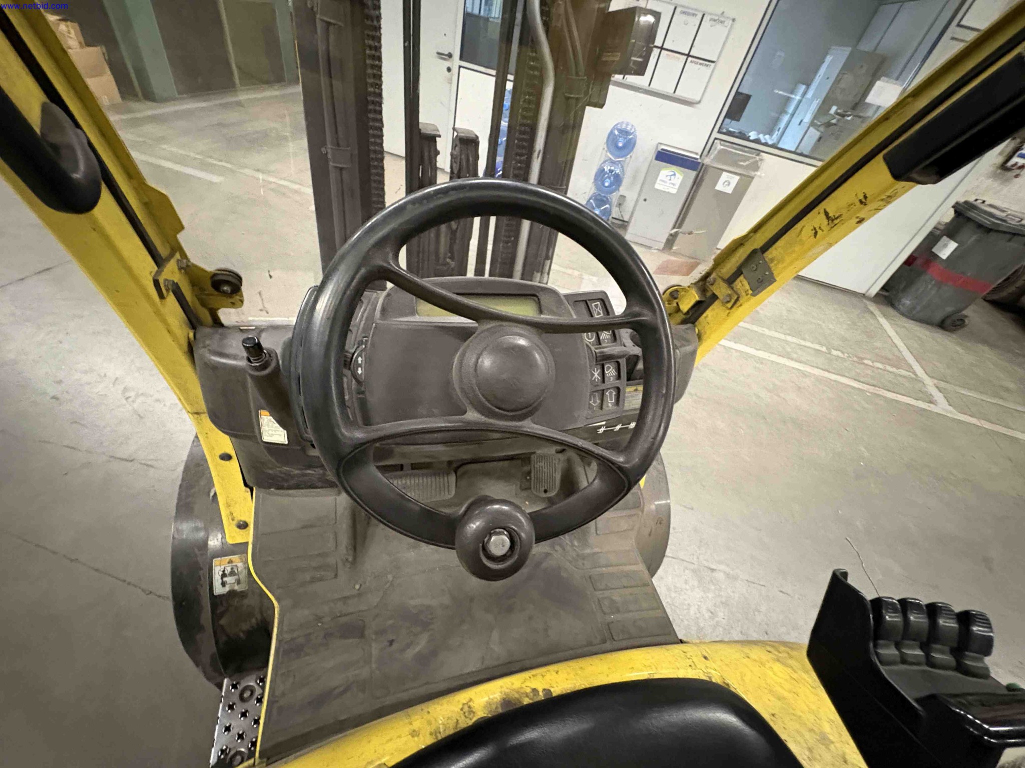 LPG counterbalance forklift truck Hyster H3.5FT – foto 11 – kavel bij NetBid, Roterijstraat 205-8793 Waregem