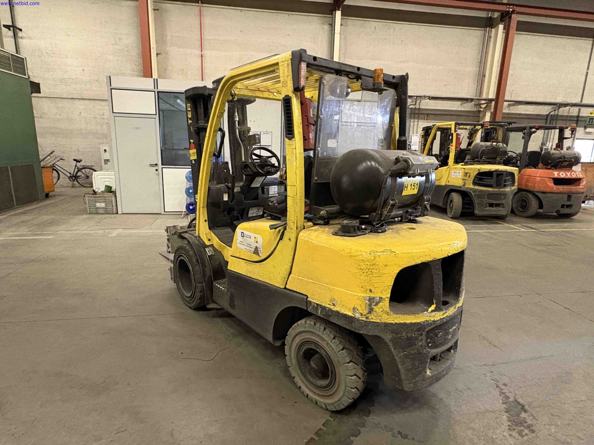 LPG counterbalance forklift truck Hyster H3.5FT – foto 3 – kavel bij NetBid, Roterijstraat 205-8793 Waregem