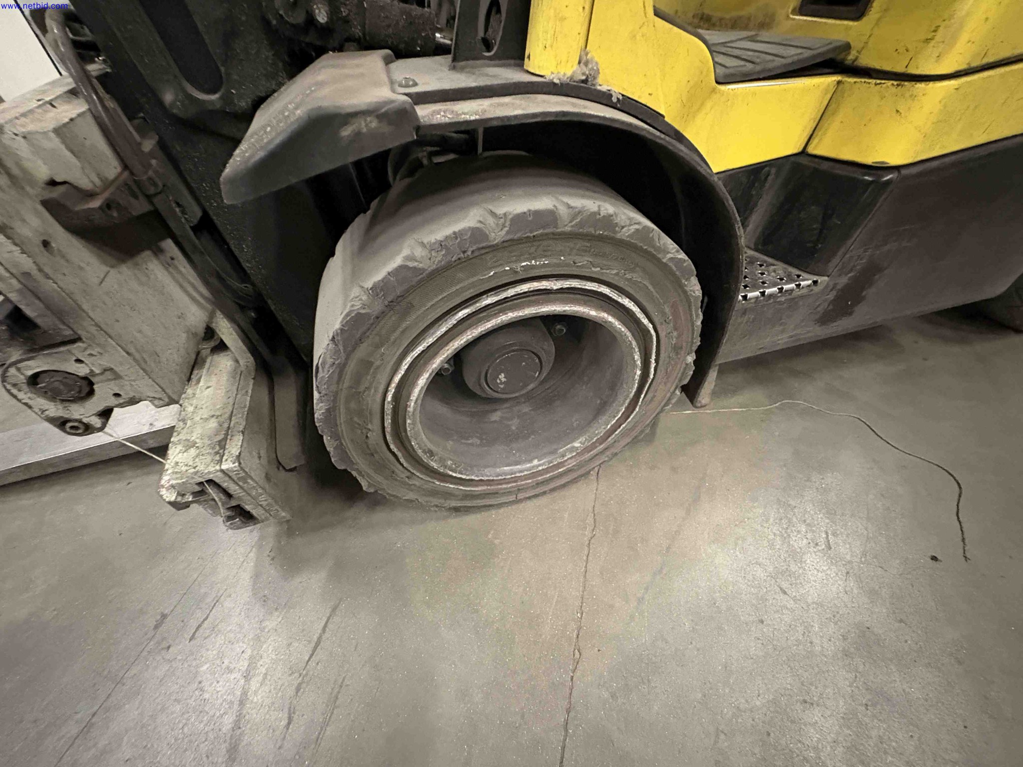 LPG counterbalance forklift truck Hyster H3.5FT – foto 6 – kavel bij NetBid, Roterijstraat 205-8793 Waregem