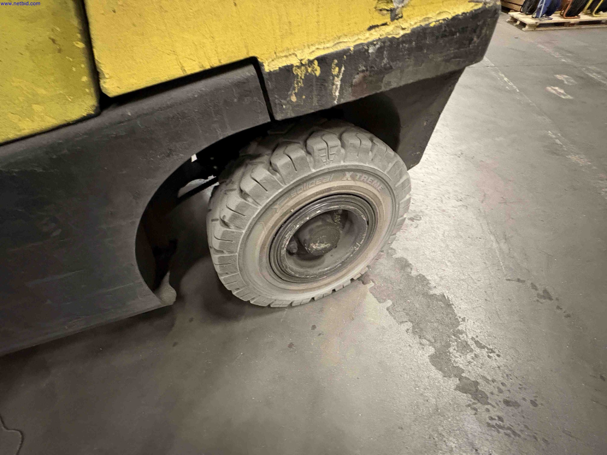 LPG counterbalance forklift truck Hyster H3.5FT – foto 7 – kavel bij NetBid, Roterijstraat 205-8793 Waregem