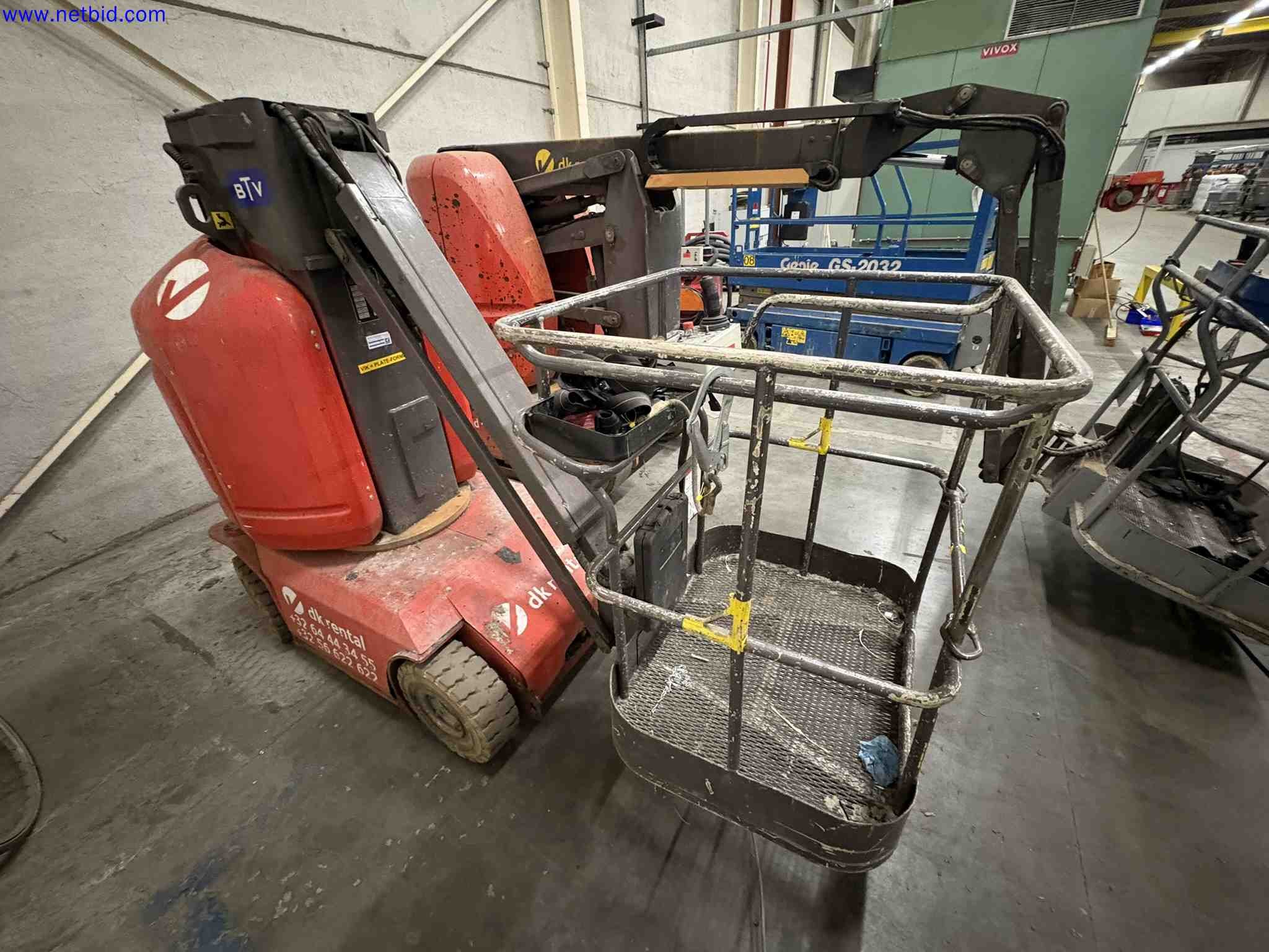 Battery-powered, self-propelled vertical mast aerial work platform Manitou 105 VJR2 – foto 11 – kavel bij NetBid, Roterijstraat 205-8793 Waregem