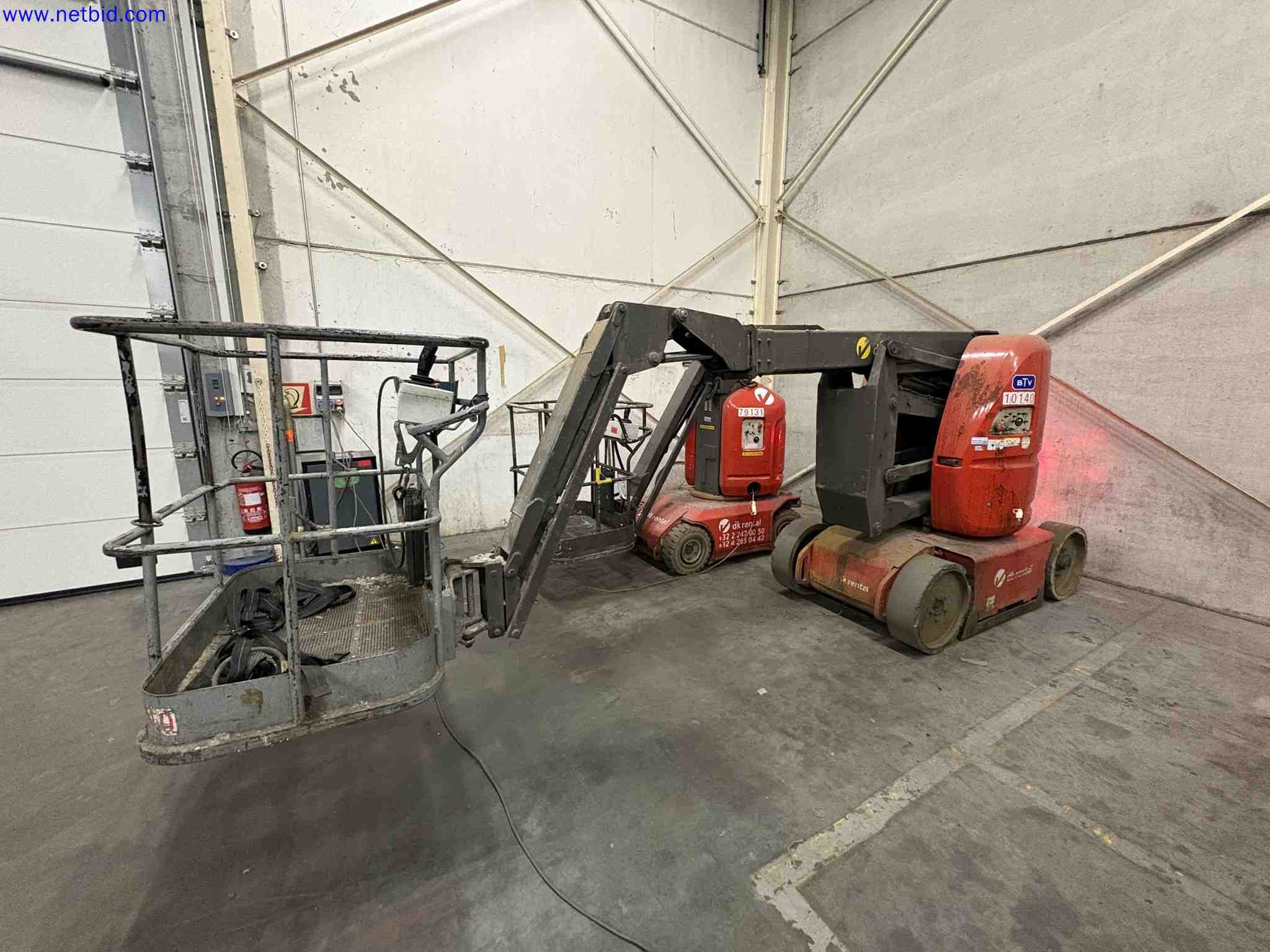 Battery-powered, self-propelled vertical mast aerial work platform Manitou 120 AETJ – foto 2 – kavel bij NetBid, Roterijstraat 205-8793 Waregem
