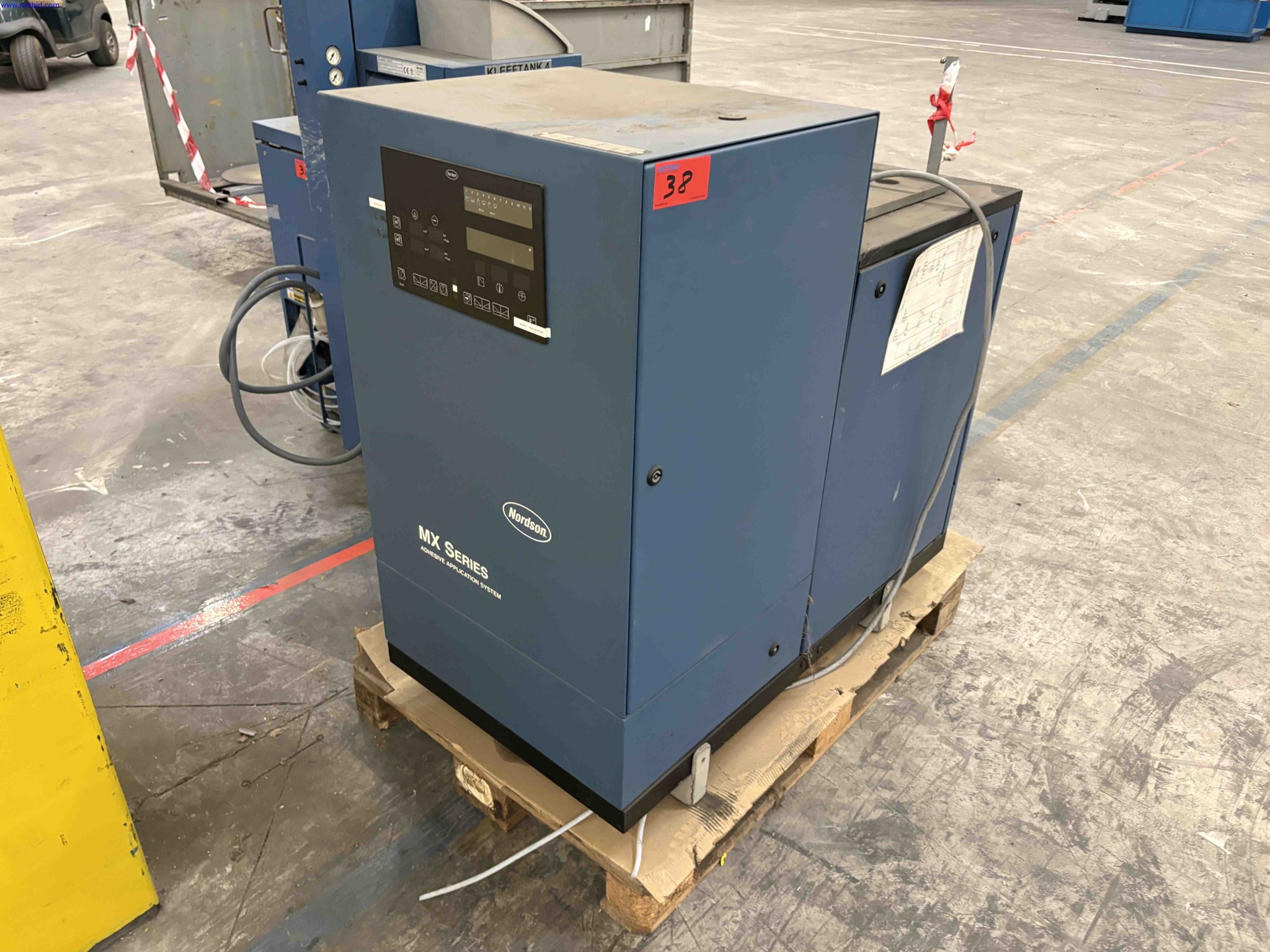 Adhesive Melter - Hot Melt Unit Nordson – foto 4 – kavel bij NetBid, Sint Baafs Vijve