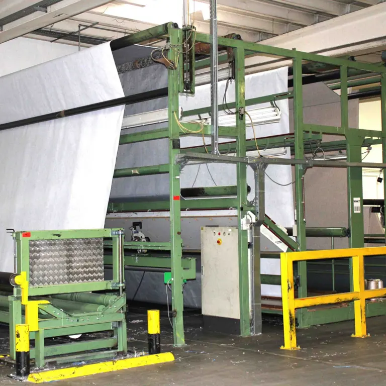 Semi-automatic textile unwinding and rolling line