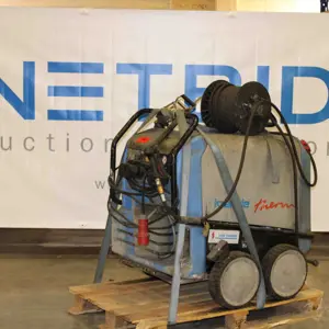 Mobile high-pressure water cleaner KRA