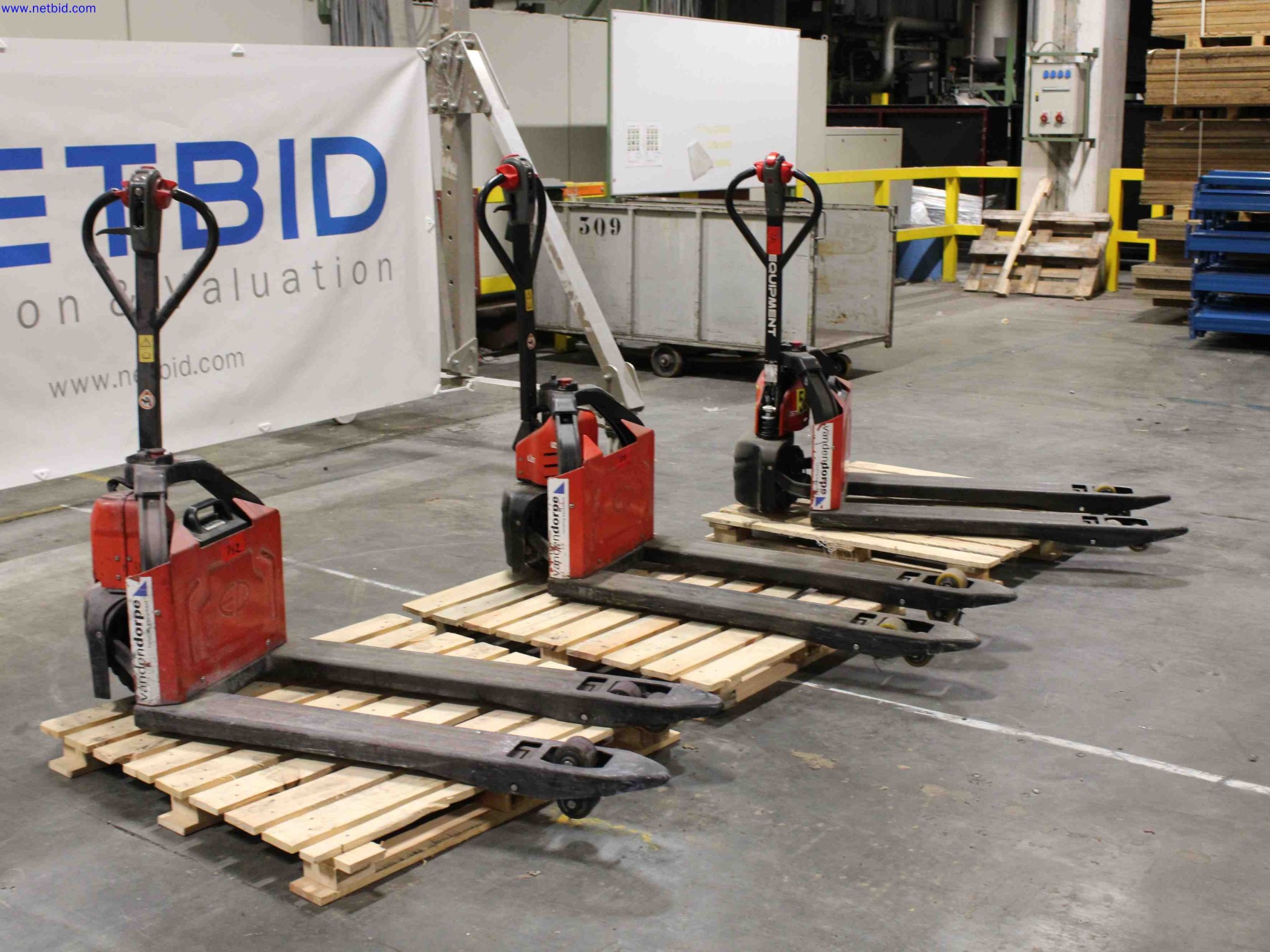 Plant closure at Balta Industries (Belgium) - production facilities of a carpet manufacturer-1