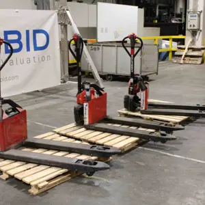 3 Electric pallet trucks EP Equipment EPT12-EZX