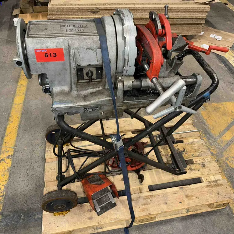 Pipe threading machine Ridgid 1233