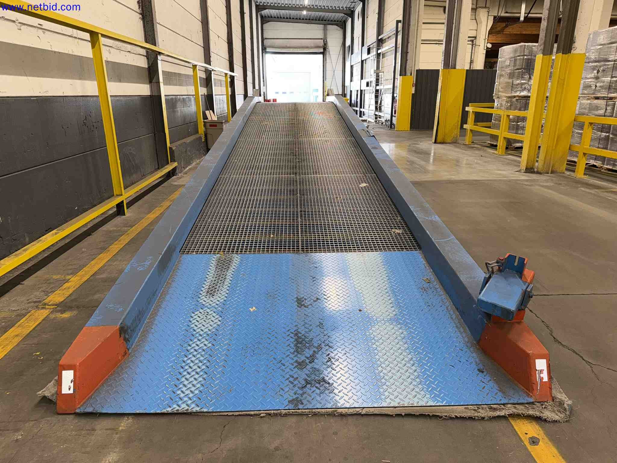Plant closure at Balta Industries (Belgium) - production facilities of a carpet manufacturer-4