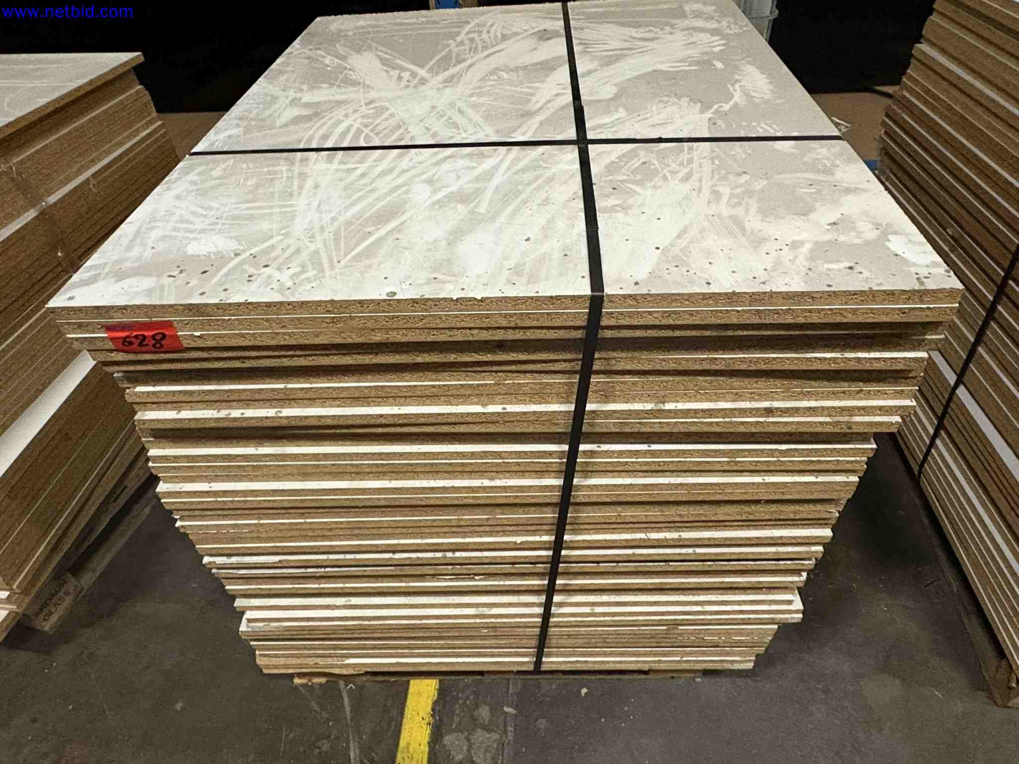 250 White melamine chipboard panels – foto 7 – kavel bij NetBid, Sint Baafs Vijve