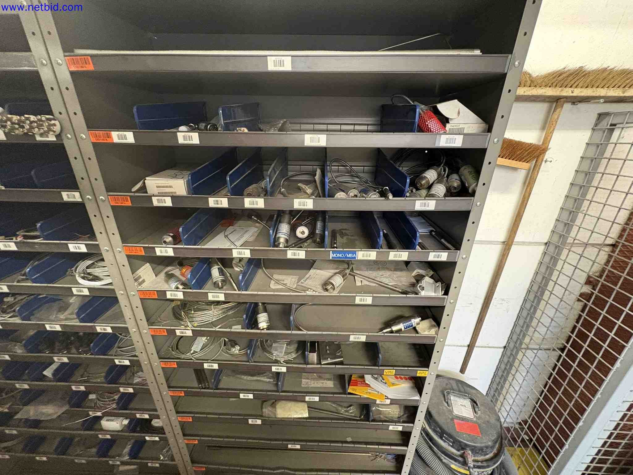 Warehouse with Spare parts SIEMENS – foto 30 – kavel bij NetBid, Sint Baafs Vijve