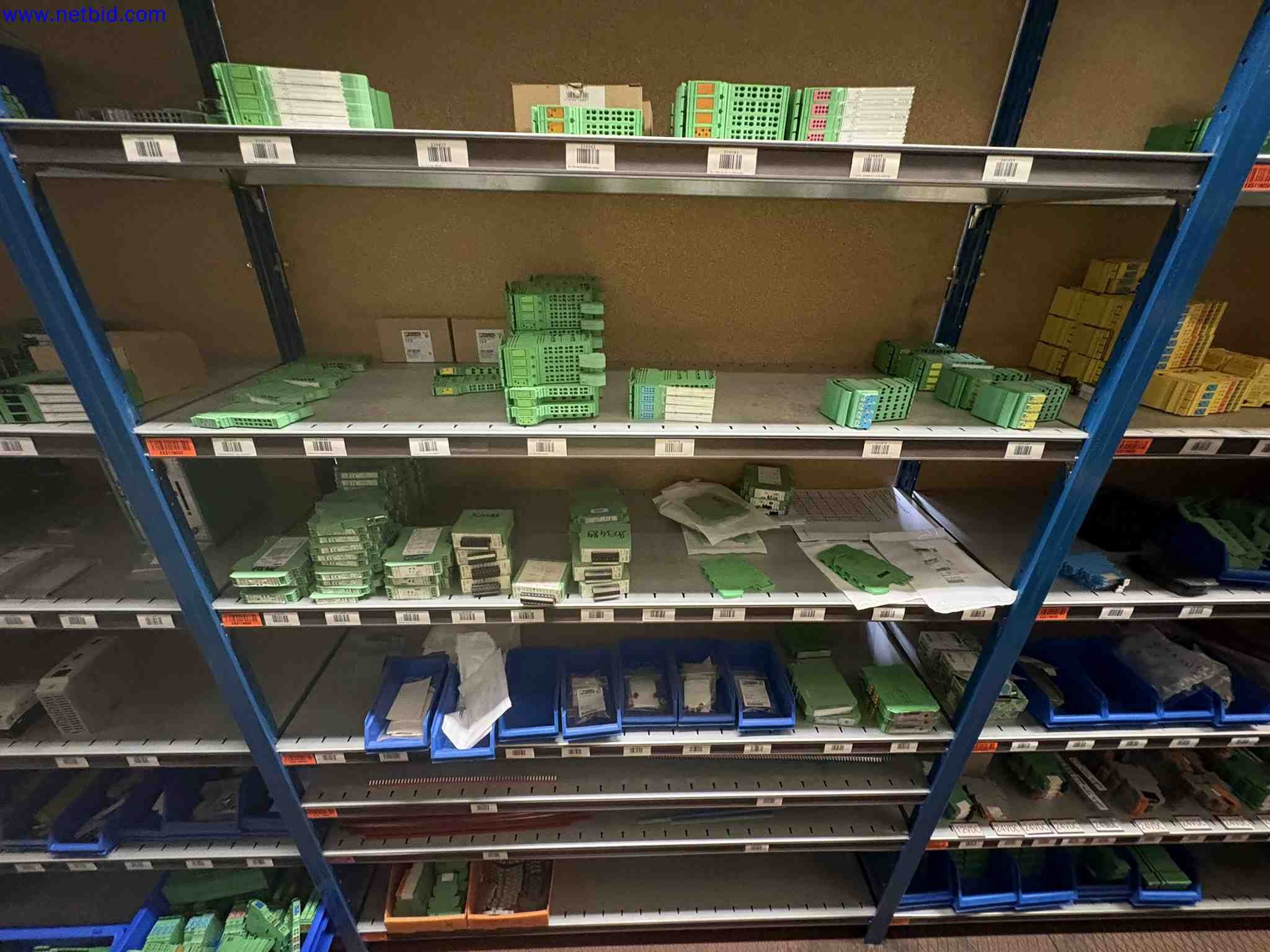Uzavření závodu společnosti Balta Industries (Belgie) – výrobní závody výrobce koberců-94