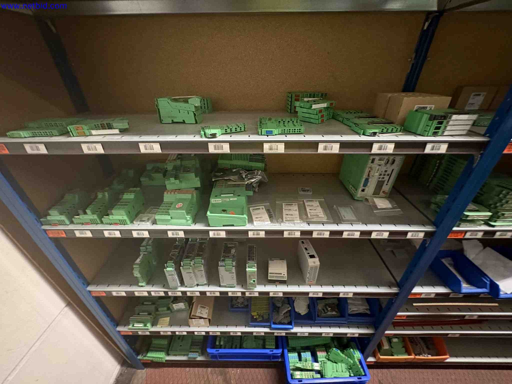 Uzavření závodu společnosti Balta Industries (Belgie) – výrobní závody výrobce koberců-96