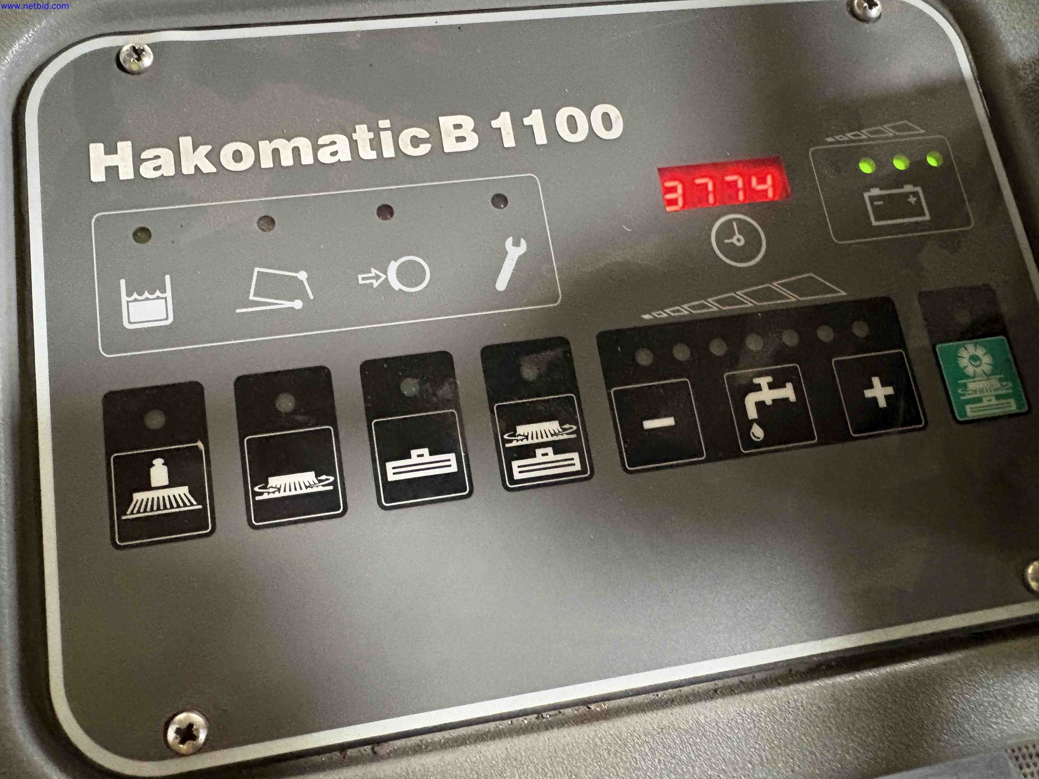 Industrial ride-on floor scrubber/dryer Hako Hakomatic B1100 – foto 7 – kavel bij NetBid, Sint Baafs Vijve