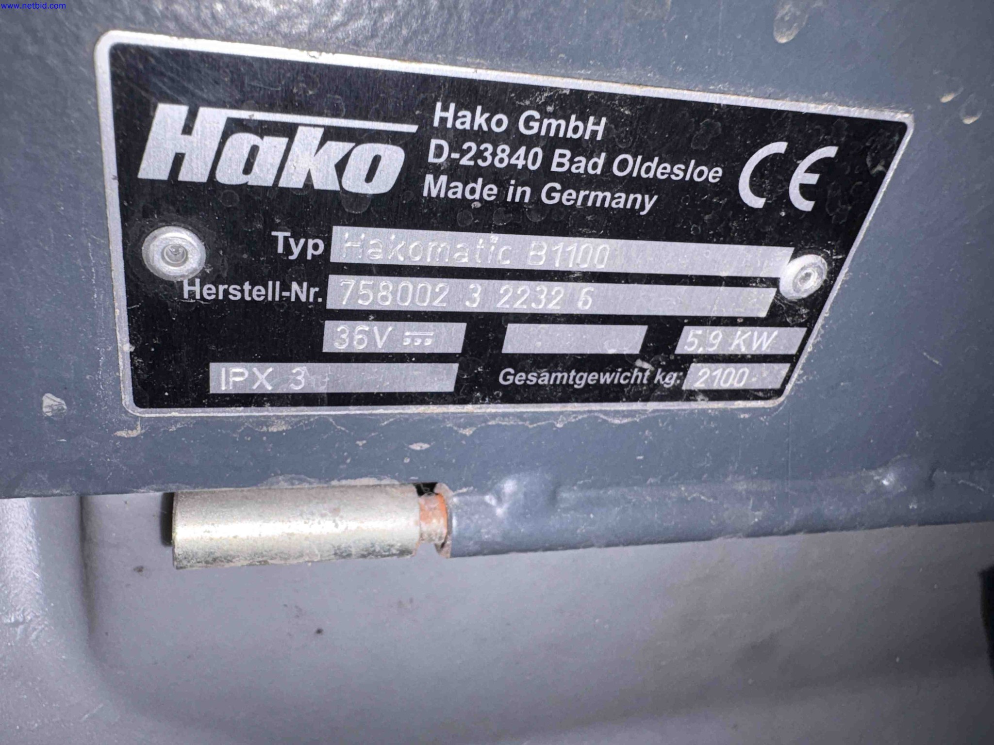 Industrial ride-on floor scrubber/dryer Hako Hakomatic B1100 – foto 9 – kavel bij NetBid, Sint Baafs Vijve
