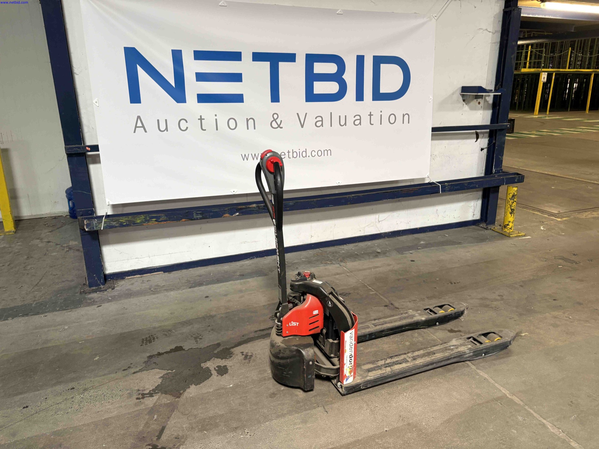 Battery-electric pallet truck EP Equipment FPT18-EZX – foto 3 – kavel bij NetBid, Sint Baafs Vijve