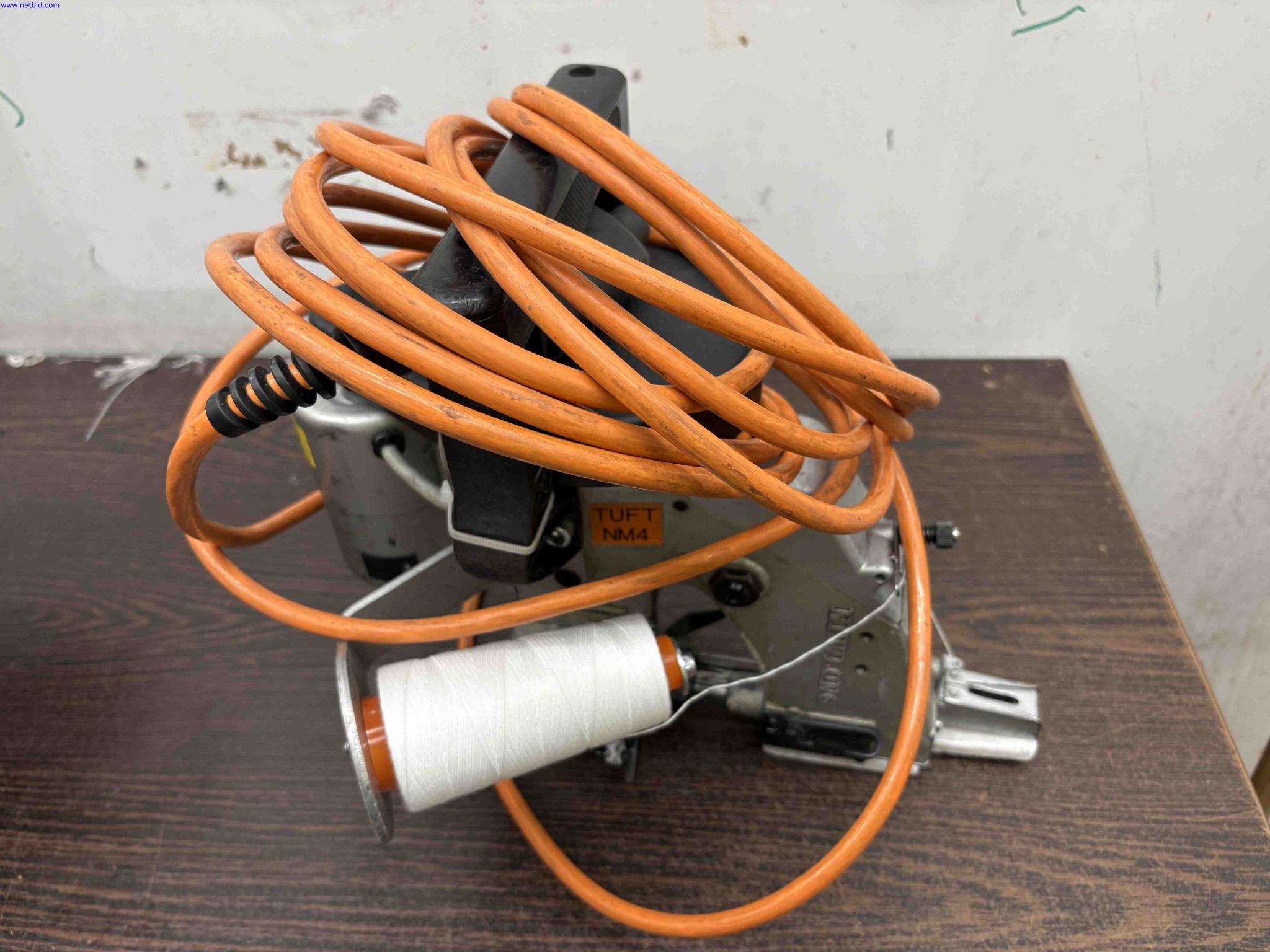 3 Portable electric sewing machines Newlong Industrial Co. Ltd. NP-7A – foto 9 – kavel bij NetBid, Sint Baafs Vijve