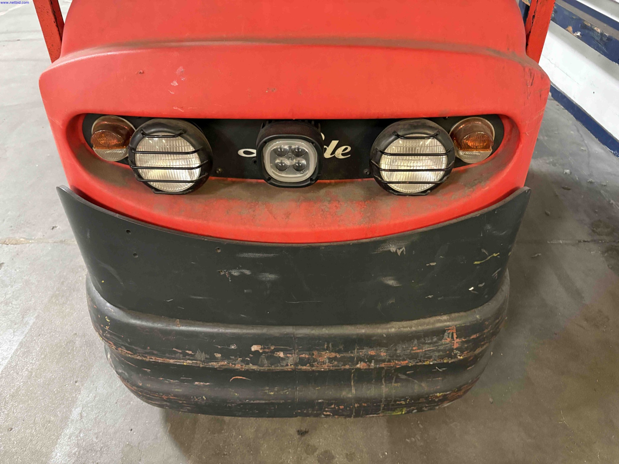 Battery-electric ride-on tow tractor Linde P60 – foto 10 – kavel bij NetBid, Sint Baafs Vijve