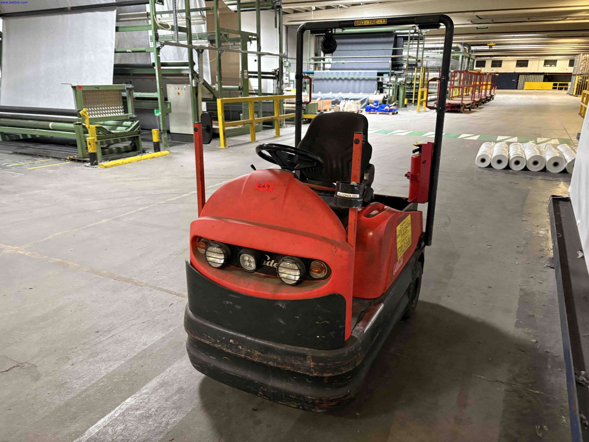 Battery-electric ride-on tow tractor Linde P60 – foto 2 – kavel bij NetBid, Sint Baafs Vijve