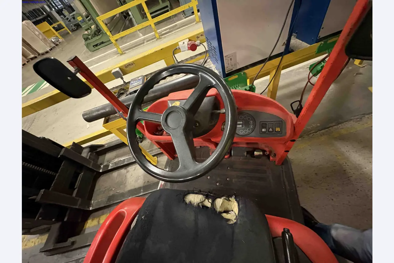 Uzavření závodu společnosti Balta Industries (Belgie) – výrobní závody výrobce koberců-10
