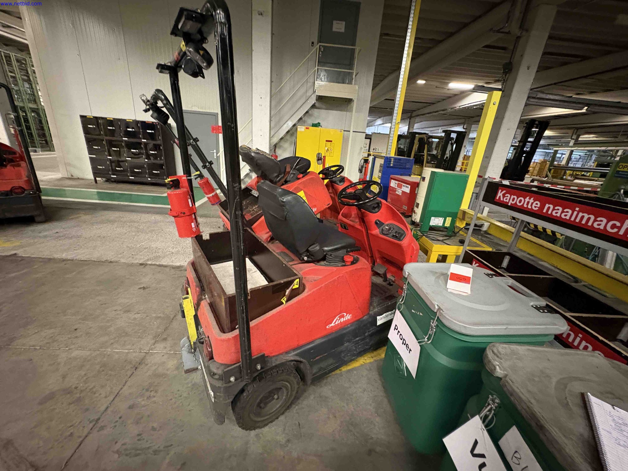 Uzavření závodu společnosti Balta Industries (Belgie) – výrobní závody výrobce koberců-17