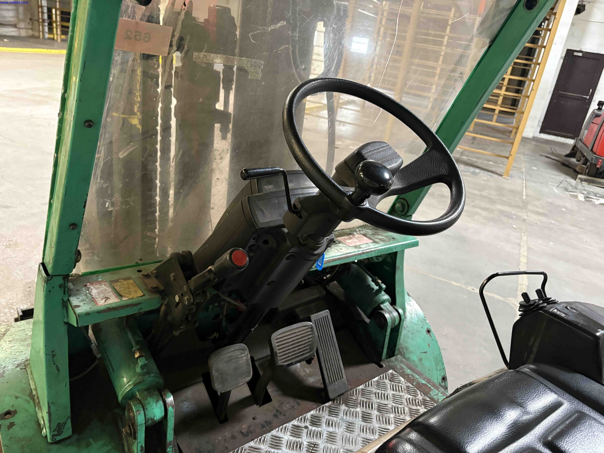 LPG counterbalance forklift Mitsubishi FG-35 LPG – foto 6 – kavel bij NetBid, Sint Baafs Vijve