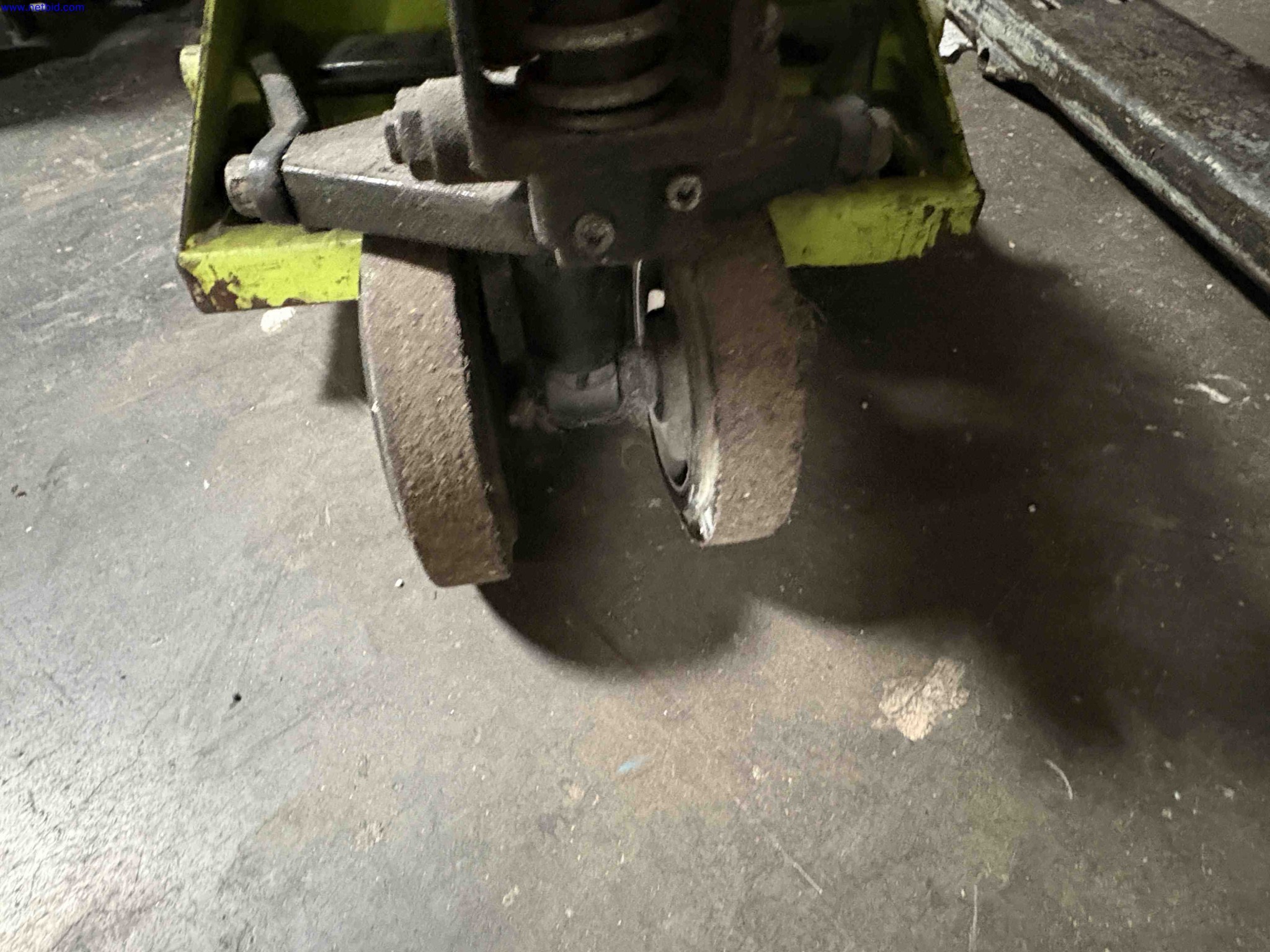 3 Pallet trucks Crown – foto 10 – kavel bij NetBid, Sint Baafs Vijve