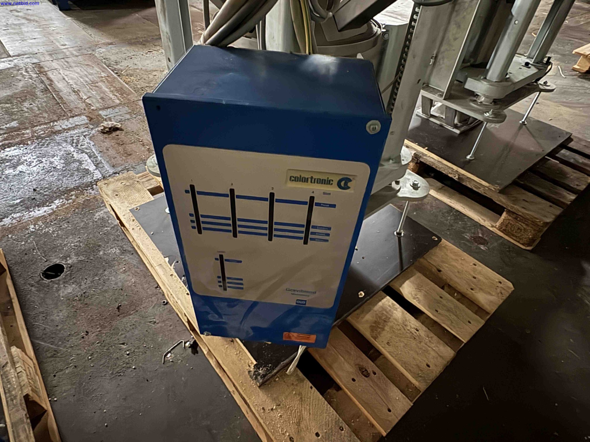 3 Gravimetric dosing and mixing systems Colortronic M20/M25 modules – foto 21 – kavel bij NetBid, Sint Baafs Vijve