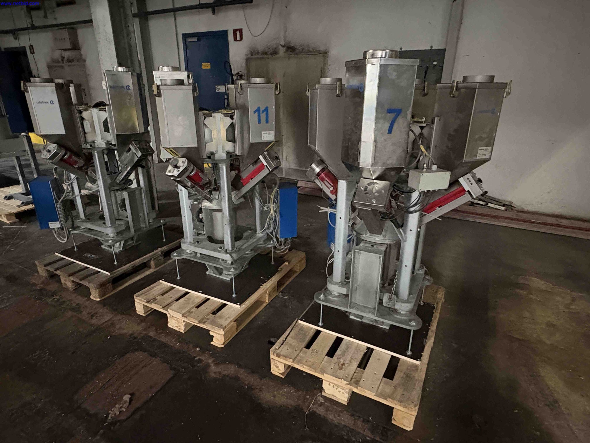 3 Gravimetric dosing and mixing systems Colortronic M20/M25 modules – foto 2 – kavel bij NetBid, Sint Baafs Vijve