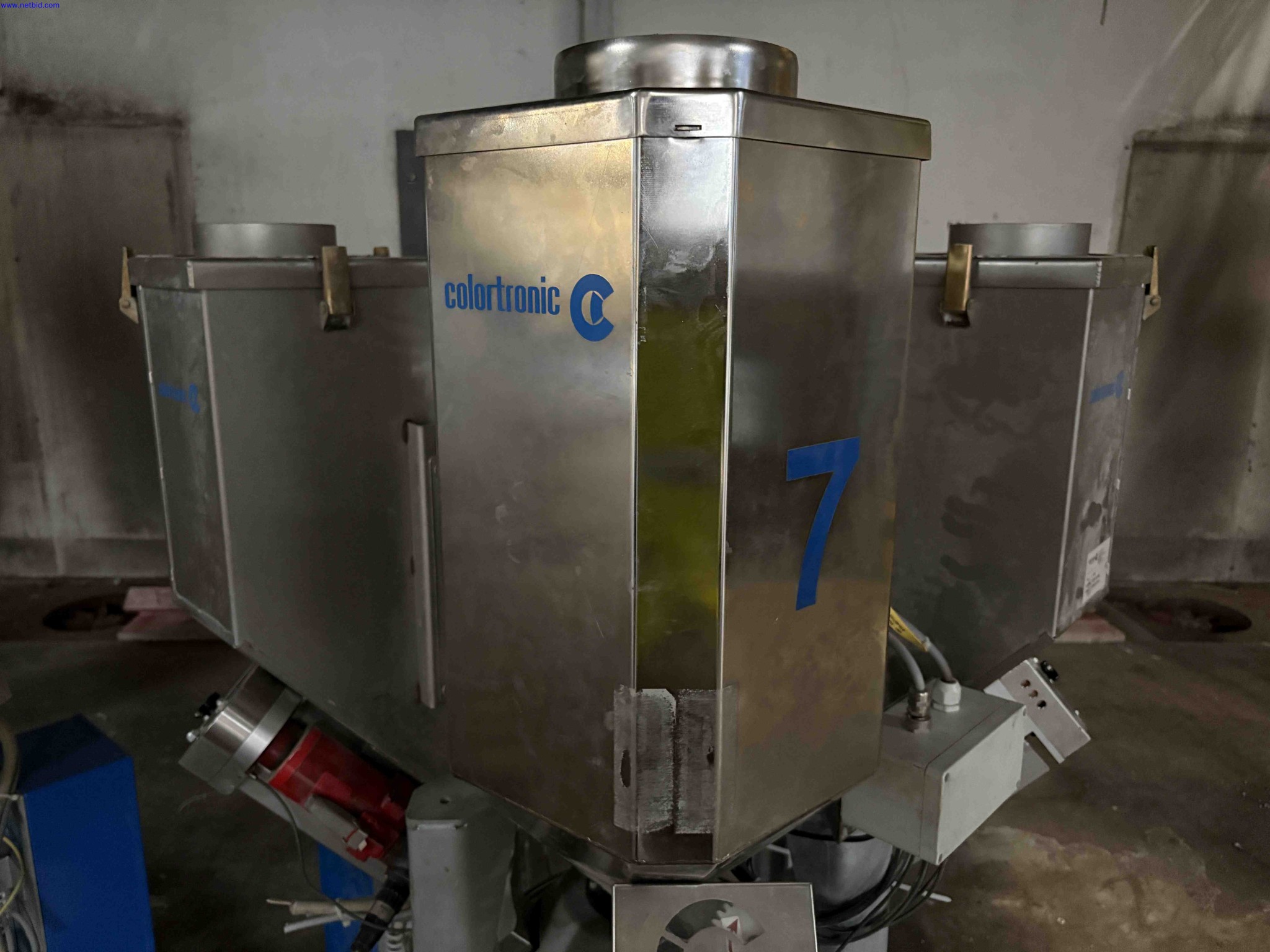 3 Gravimetric dosing and mixing systems Colortronic M20/M25 modules – foto 30 – kavel bij NetBid, Sint Baafs Vijve