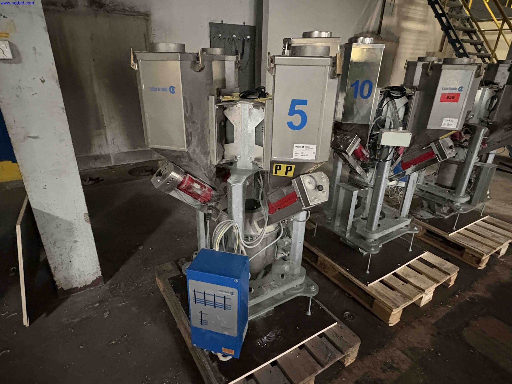 3 Gravimetric dosing and mixing systems Colortronic M20/M25 modules – foto 3 – kavel bij NetBid, Sint Baafs Vijve