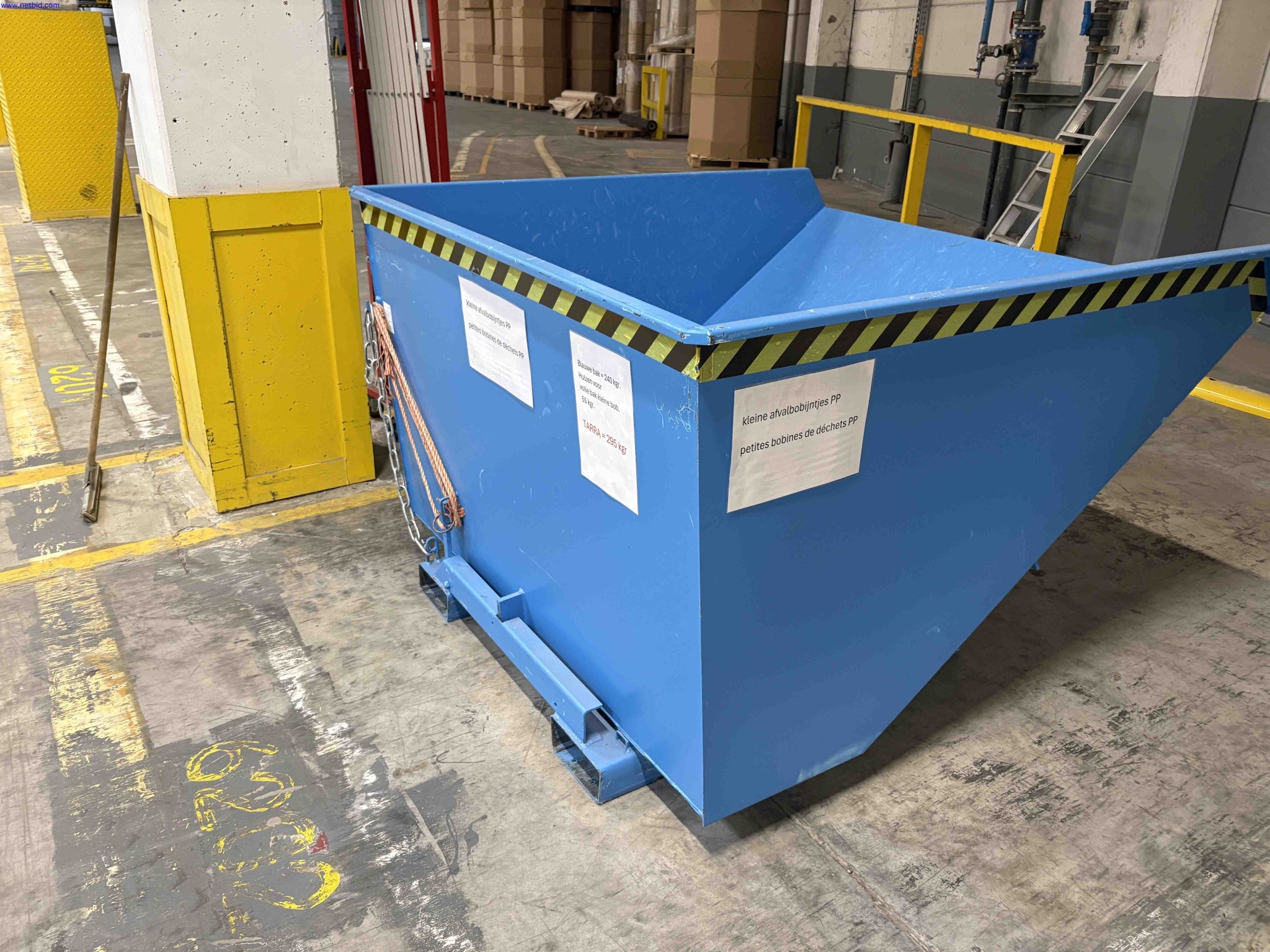 3 Fork-truck tipper skips Bauer EXPO 1700 – foto 2 – kavel bij NetBid, Sint Baafs Vijve