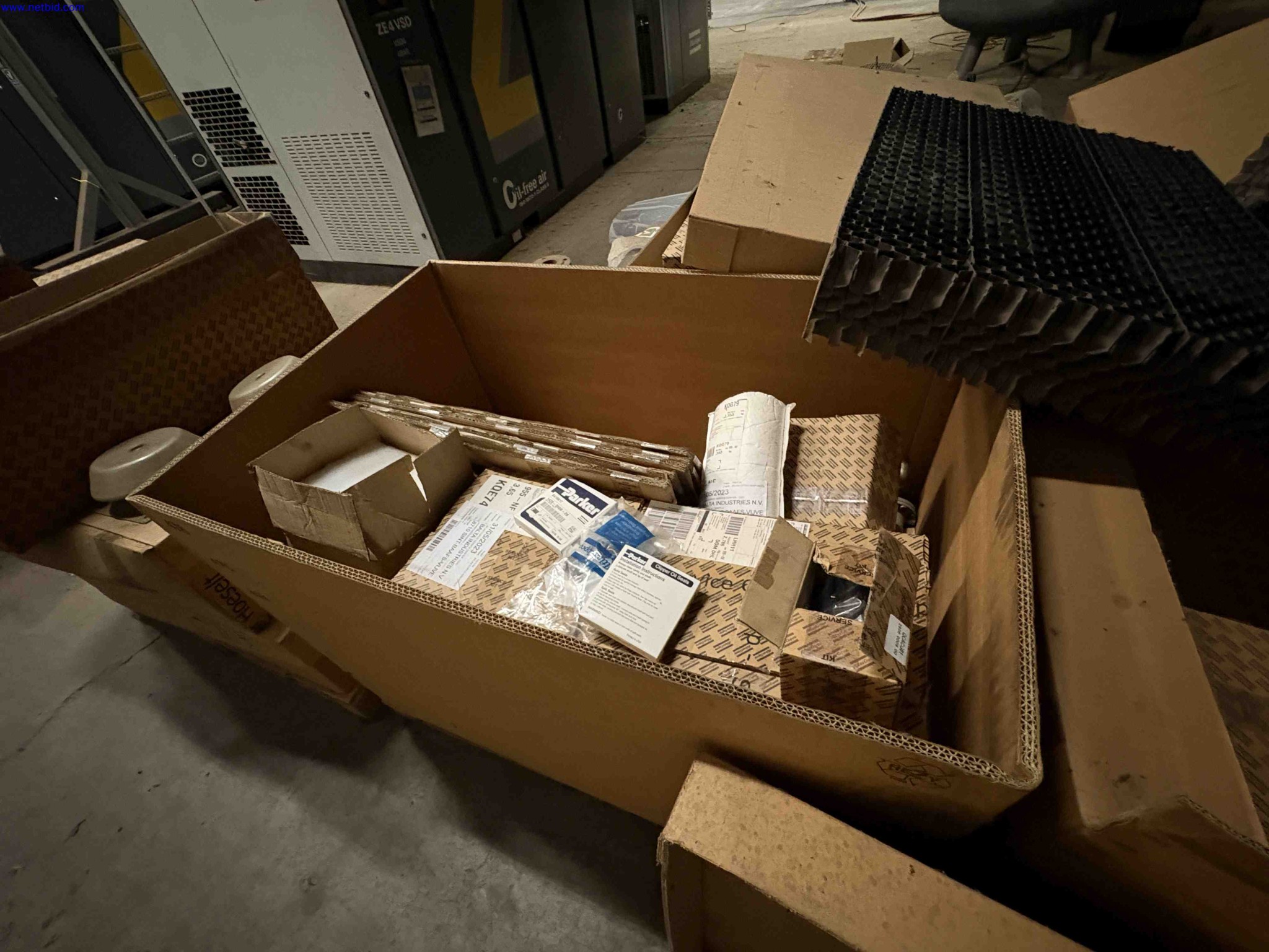 1 set Atlas Copco compressor spare parts Atlas Copco – foto 2 – kavel bij NetBid, Sint Baafs Vijve