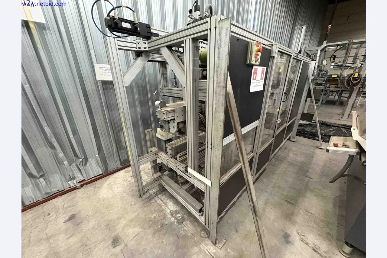 Uzavření závodu společnosti Balta Industries (Belgie) – výrobní závody výrobce koberců-11