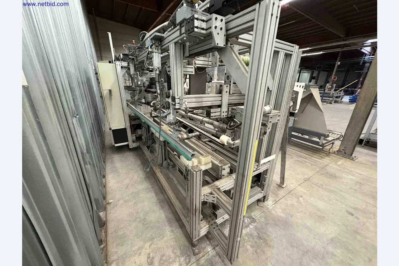 Uzavření závodu společnosti Balta Industries (Belgie) – výrobní závody výrobce koberců-12