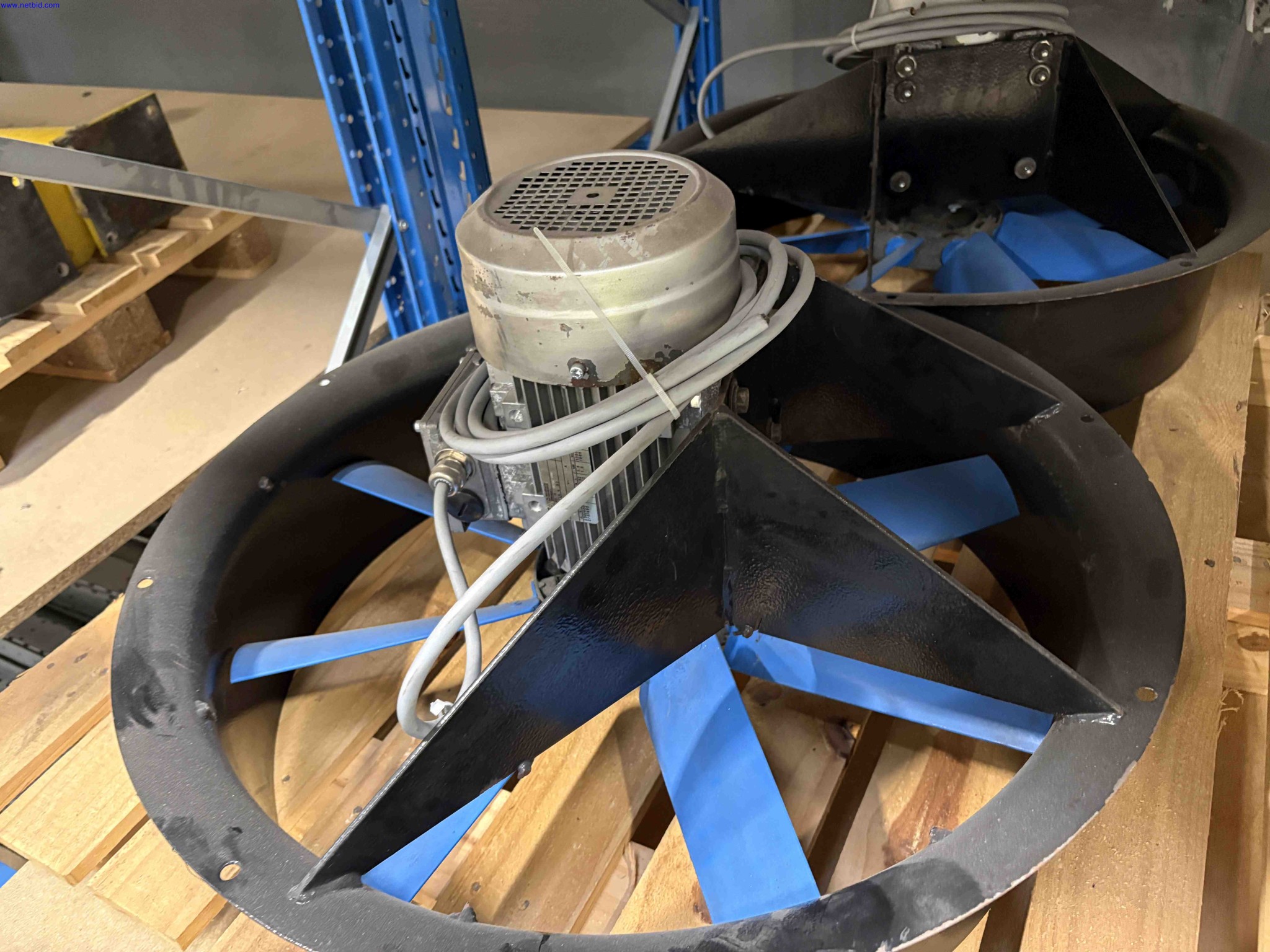 8 Electric fans Elektrovent RING SR 634 TSPEC; JM90L4-B3 – foto 4 – kavel bij NetBid, Sint Baafs Vijve