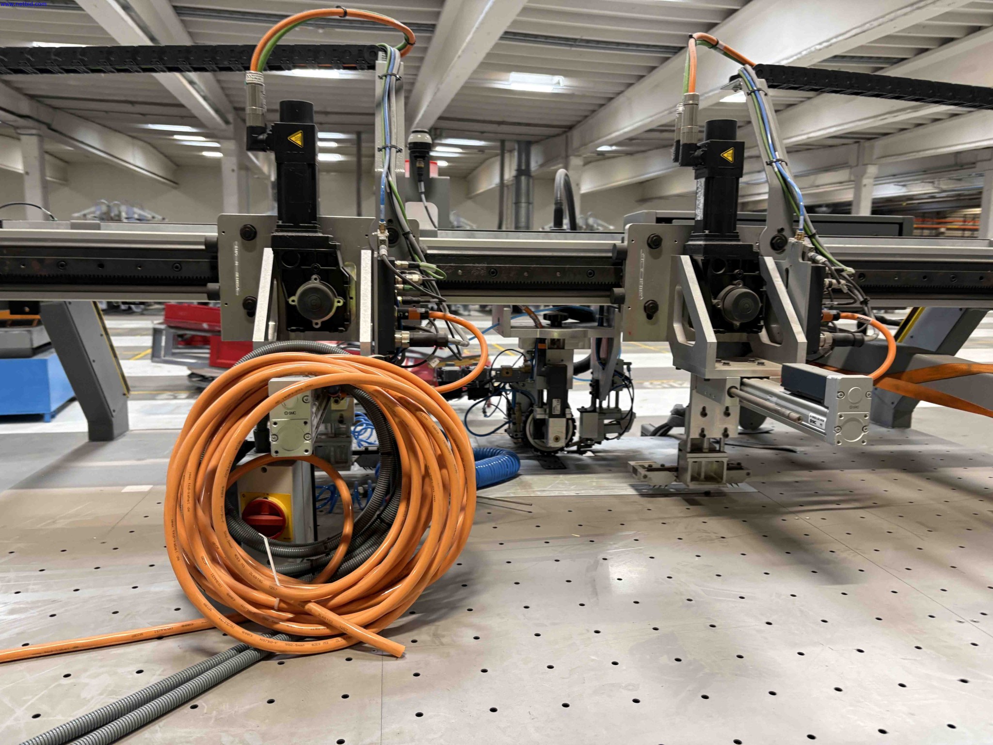 Carpet overedging sewing system Van de Wiele TITAN 5540 – foto 12 – kavel bij NetBid, Sint Baafs Vijve