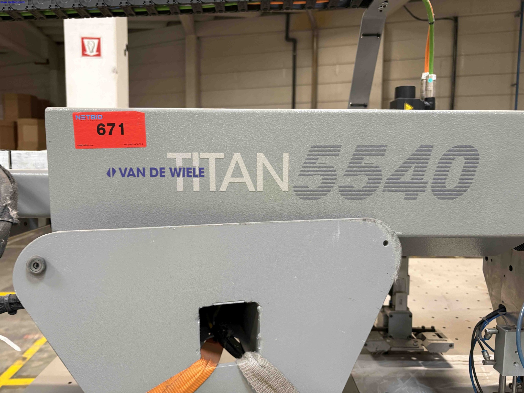Carpet overedging sewing system Van de Wiele TITAN 5540 – foto 15 – kavel bij NetBid, Sint Baafs Vijve