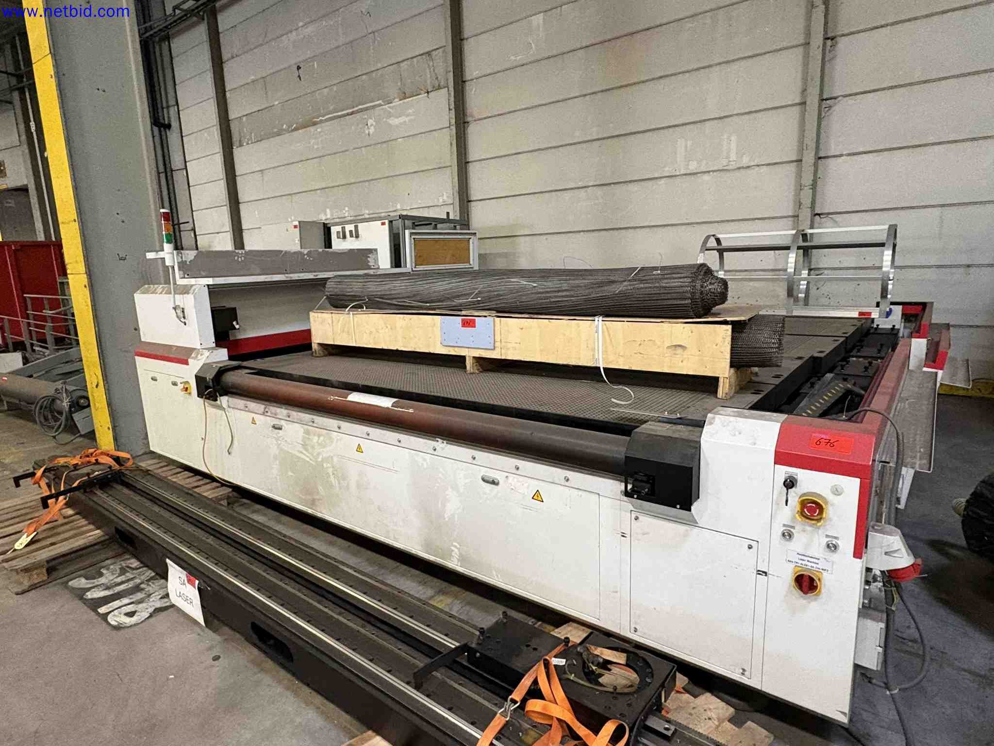 Uzavření závodu společnosti Balta Industries (Belgie) – výrobní závody výrobce koberců-1
