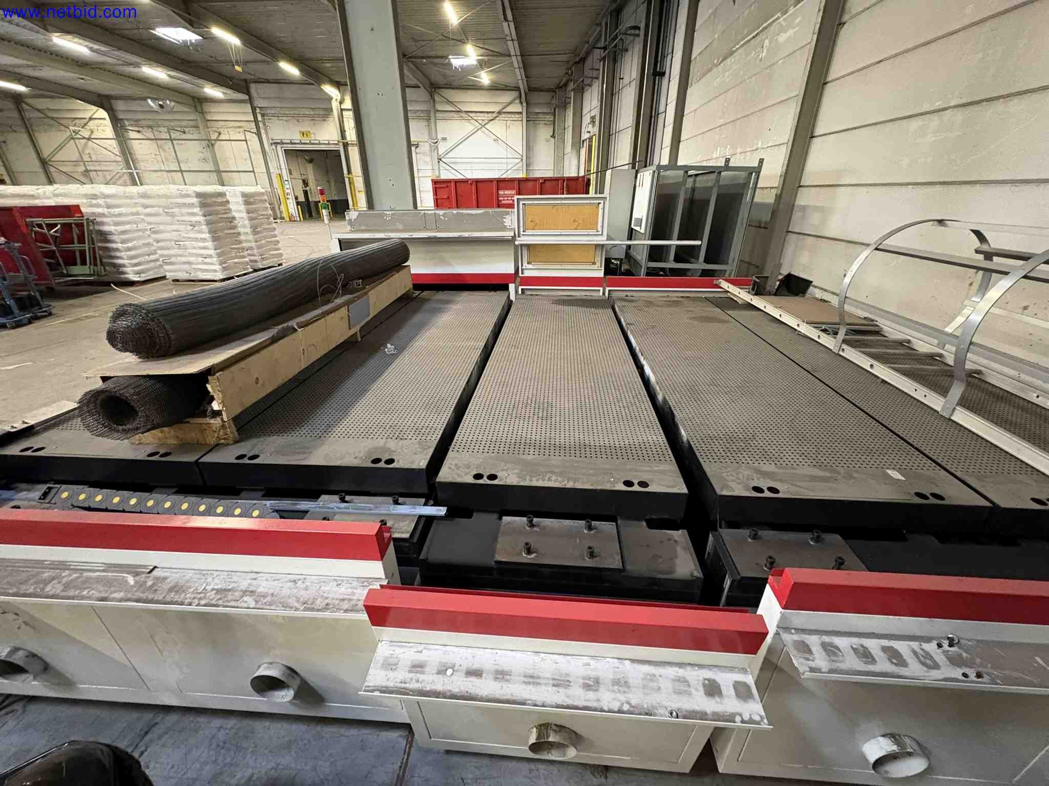 Laser Engraving and Cutting Machine Wuhan Goldenlaser Co., Ltd JMCCJG-250300LD – foto 8 – kavel bij NetBid, Sint Baafs Vijve