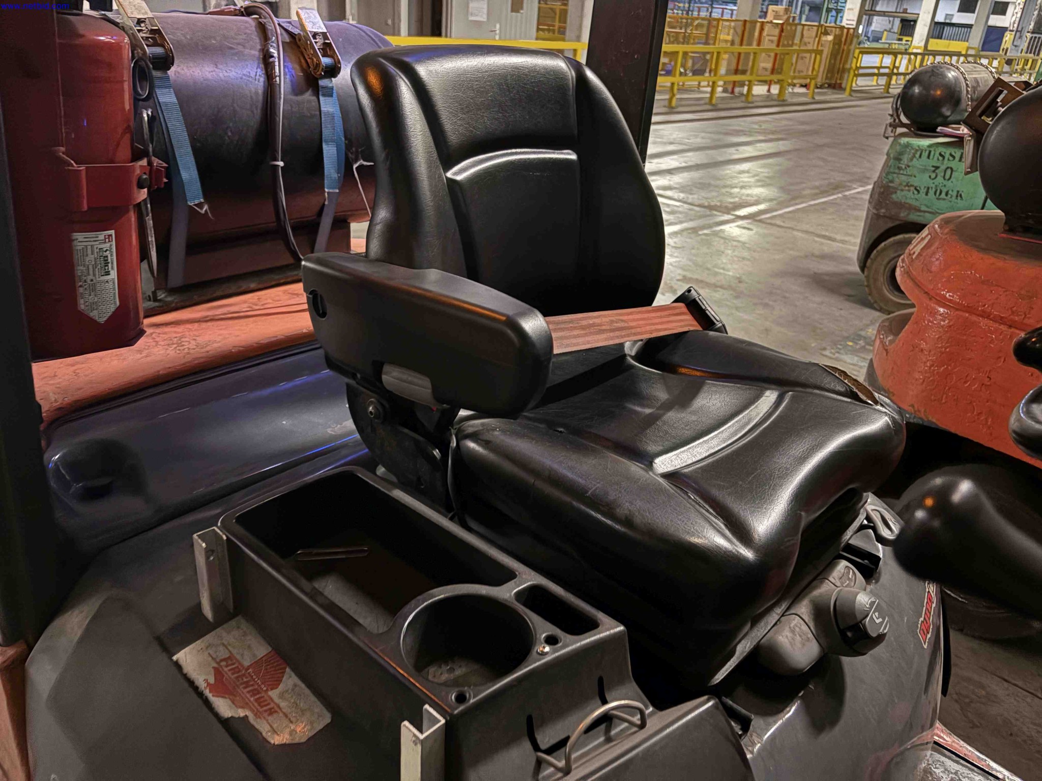 LPG counterbalance forklift truck Toyota 02-7FGF30 – foto 11 – kavel bij NetBid, Sint Baafs Vijve