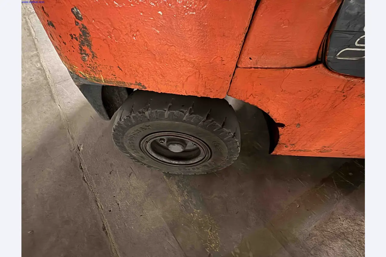Uzavření závodu společnosti Balta Industries (Belgie) – výrobní závody výrobce koberců-7