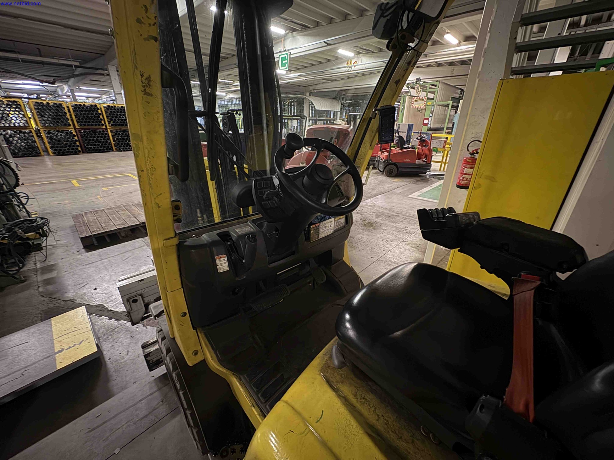 Uzavření závodu společnosti Balta Industries (Belgie) – výrobní závody výrobce koberců-11