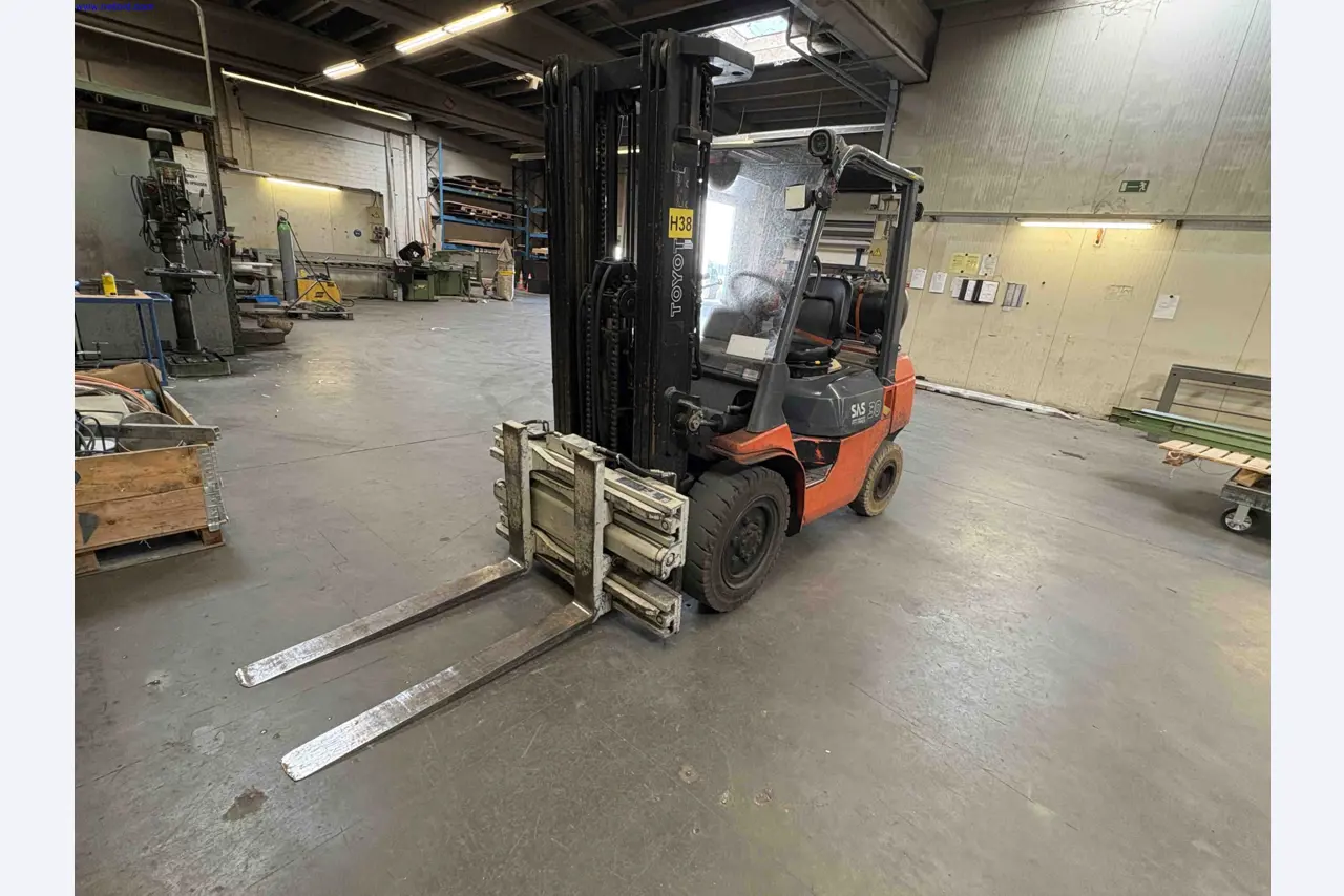 Uzavření závodu společnosti Balta Industries (Belgie) – výrobní závody výrobce koberců-1