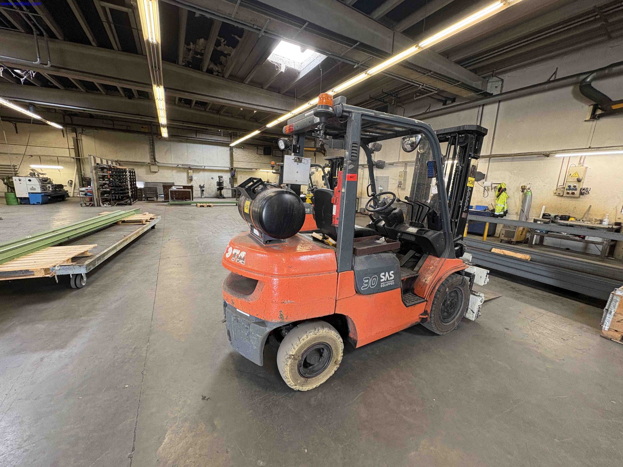 LPG counterbalance forklift truck Toyota 02-7FGF30 – foto 3 – kavel bij NetBid, Sint Baafs Vijve