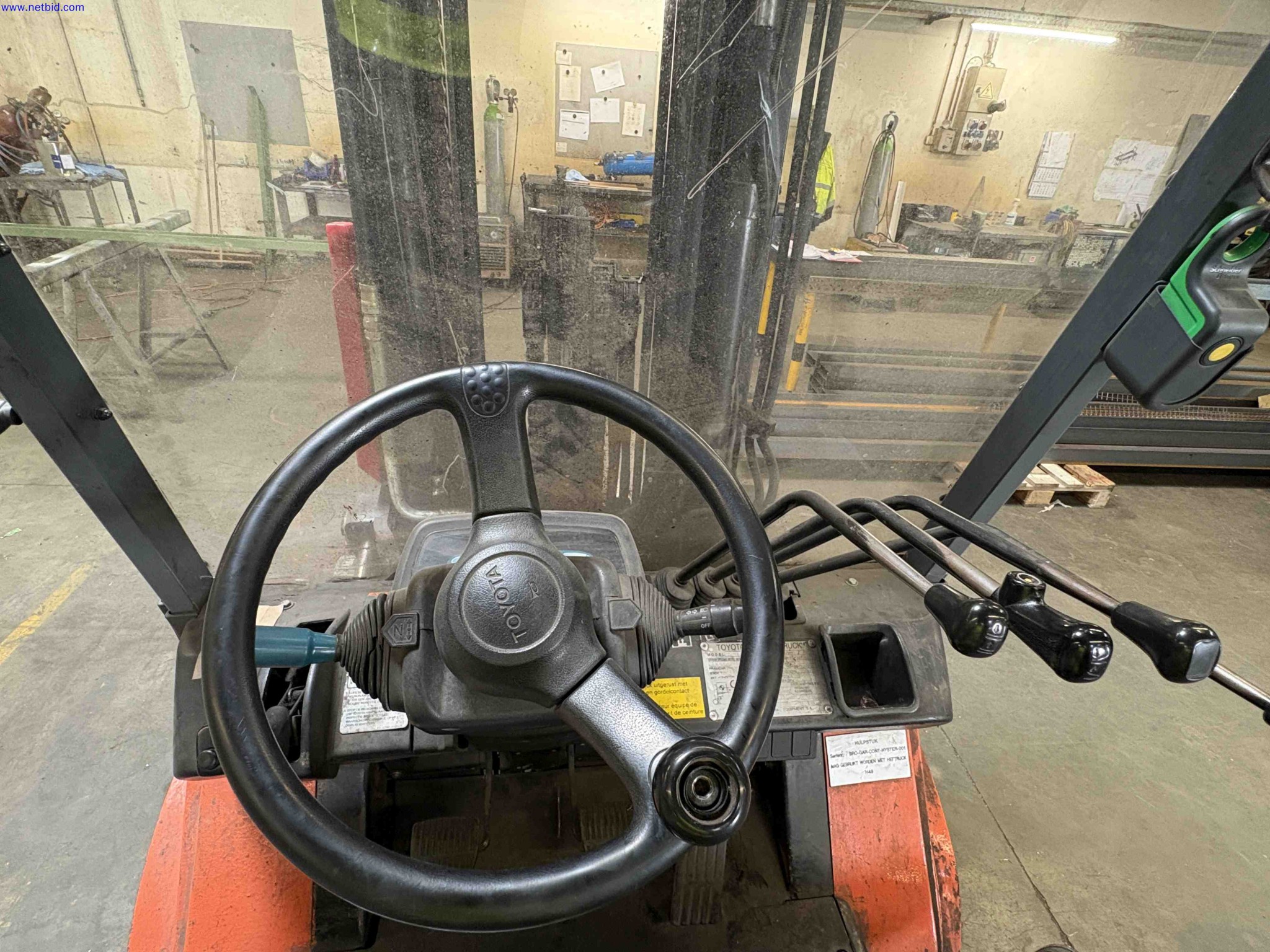 LPG counterbalance forklift truck Toyota 02-7FGF35 – foto 12 – kavel bij NetBid, Sint Baafs Vijve