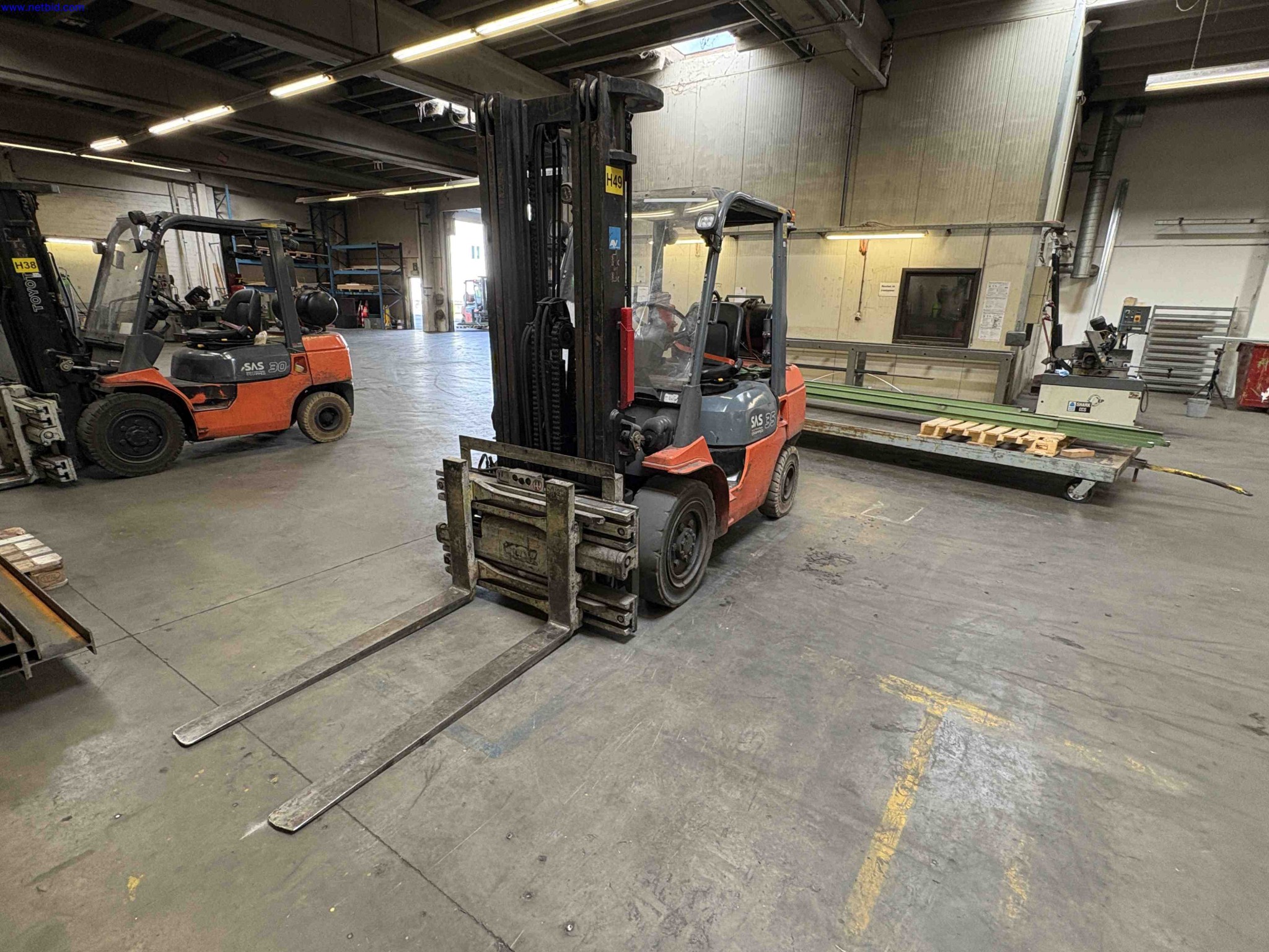 LPG counterbalance forklift truck Toyota 02-7FGF35 – foto 2 – kavel bij NetBid, Sint Baafs Vijve