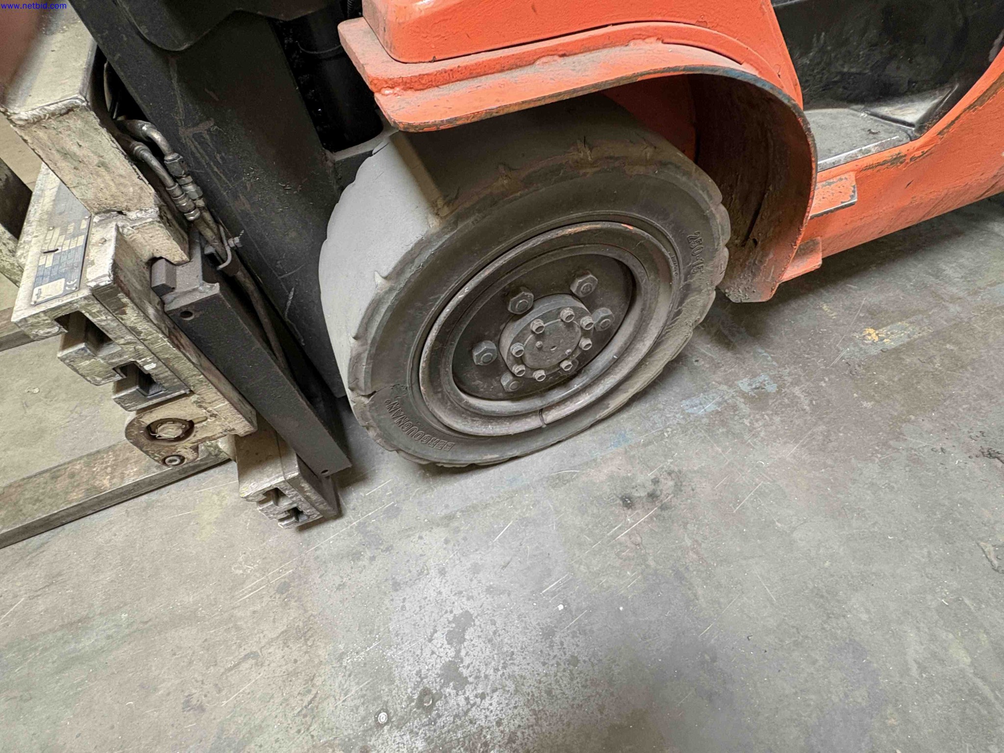 LPG counterbalance forklift truck Toyota 02-7FGF35 – foto 8 – kavel bij NetBid, Sint Baafs Vijve