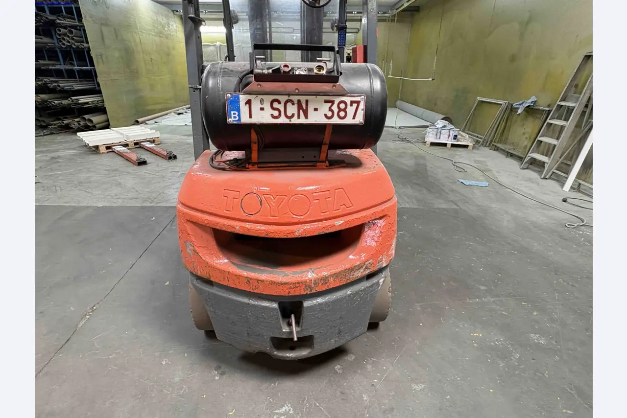 Uzavření závodu společnosti Balta Industries (Belgie) – výrobní závody výrobce koberců-17