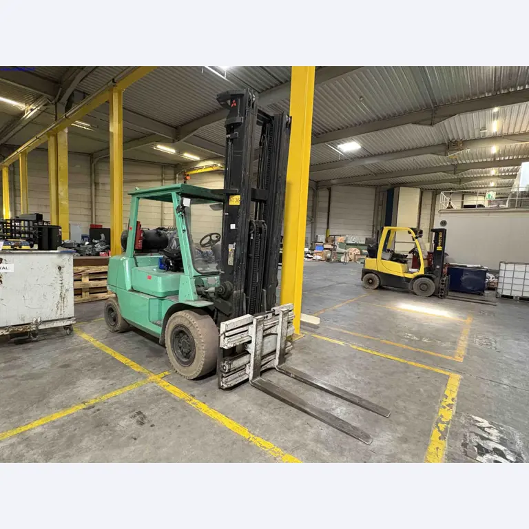Uzavření závodu společnosti Balta Industries (Belgie) – výrobní závody výrobce koberců-1